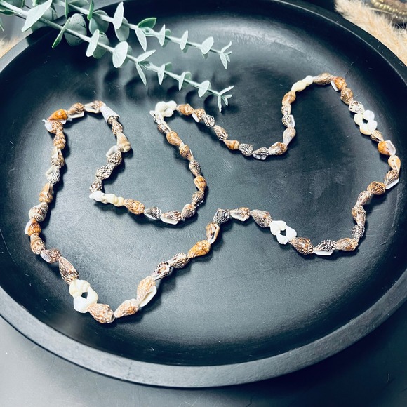 Vintage Natural Shell Necklace | Cottagecore | Handmade Philippines Jewelry - Picture 2 of 6